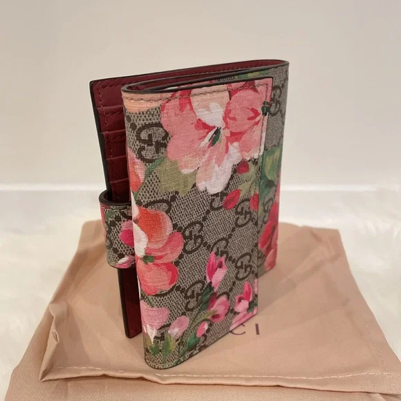 GUCCI 470071 GG Supreme Monogram Blooms Print French Flap Wallet Antique Rose - Picture 2 of 13